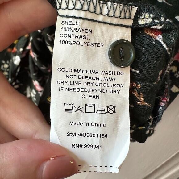 Weekend Suzanne Betro Blouse Womens 3X Dark Green Floral Crochet Boho Cottage - Picture 3 of 5